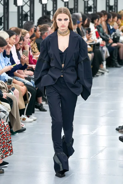 Look 36